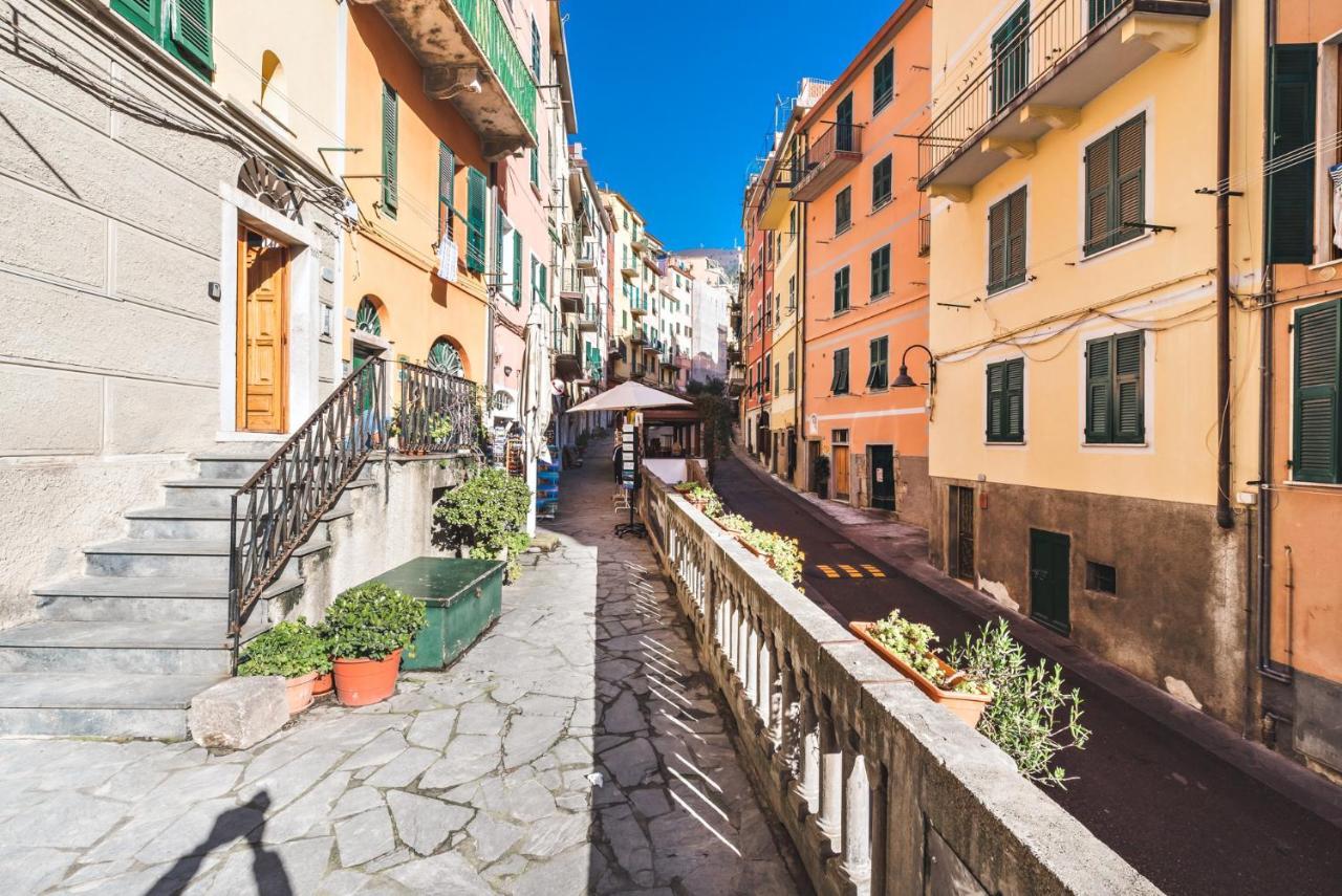 5 Terre Discovering Hotell Riomaggiore Exteriör bild