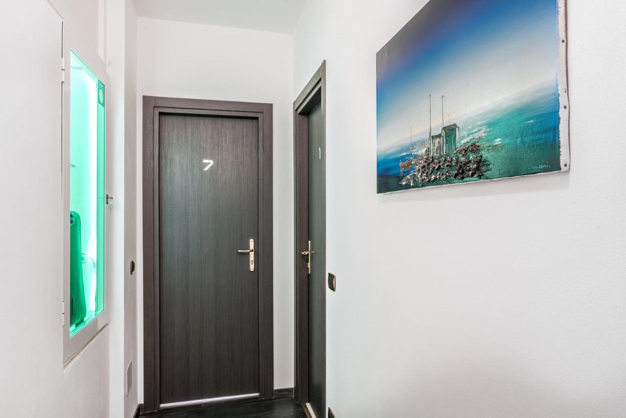5 Terre Discovering Hotell Riomaggiore Exteriör bild