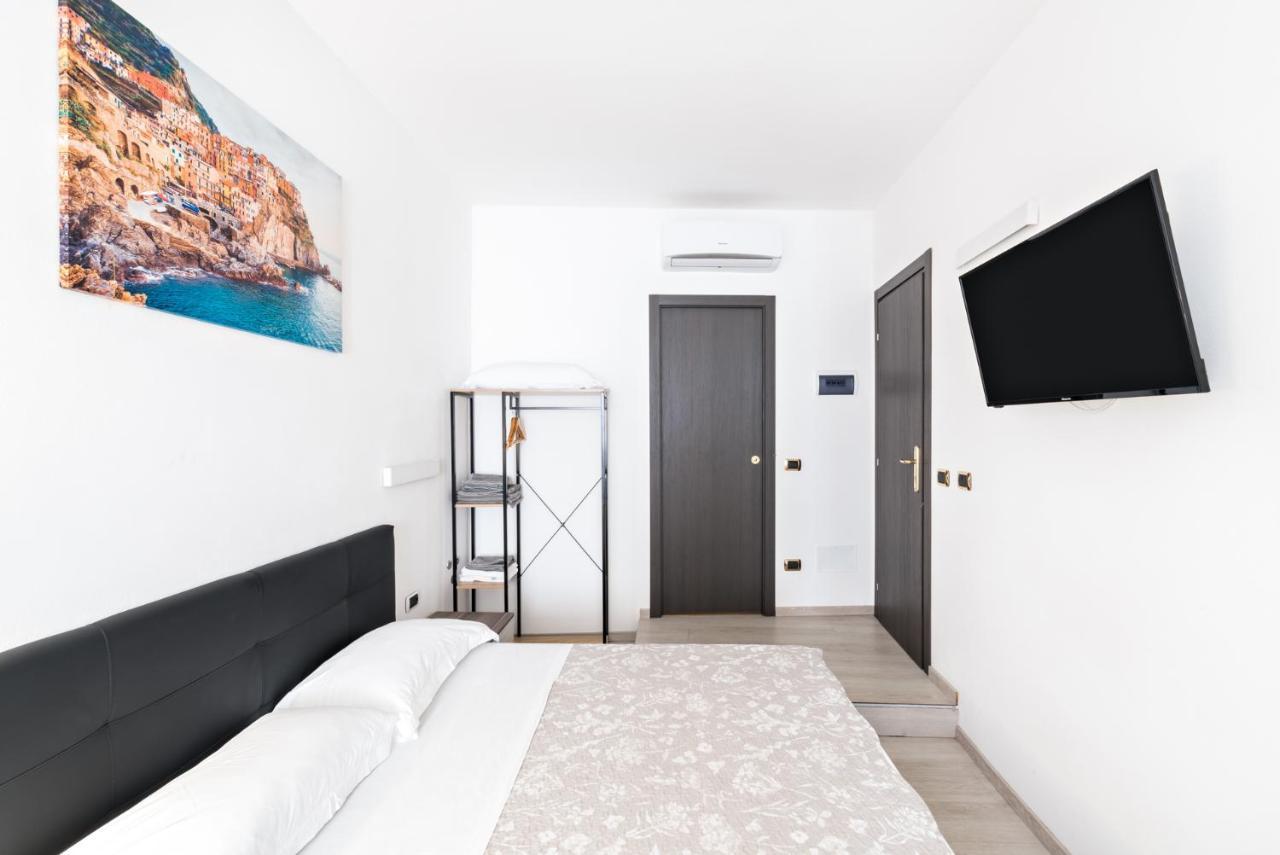 5 Terre Discovering Hotell Riomaggiore Exteriör bild